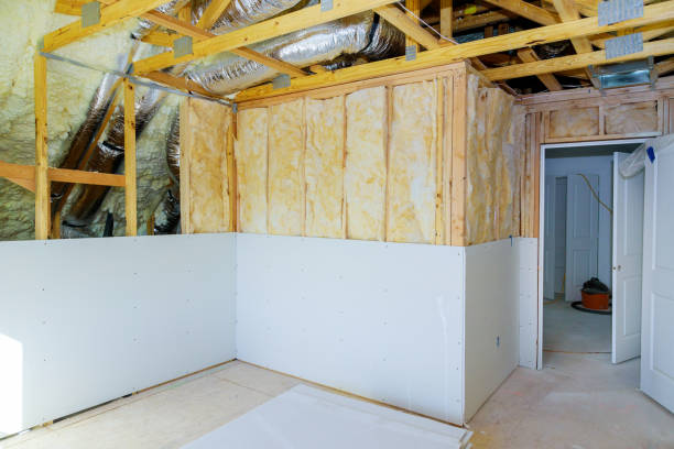 Types of Insulation We Offer in Country Clu, MO